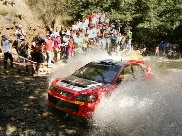 Mitsubishi Lancer WRC фото