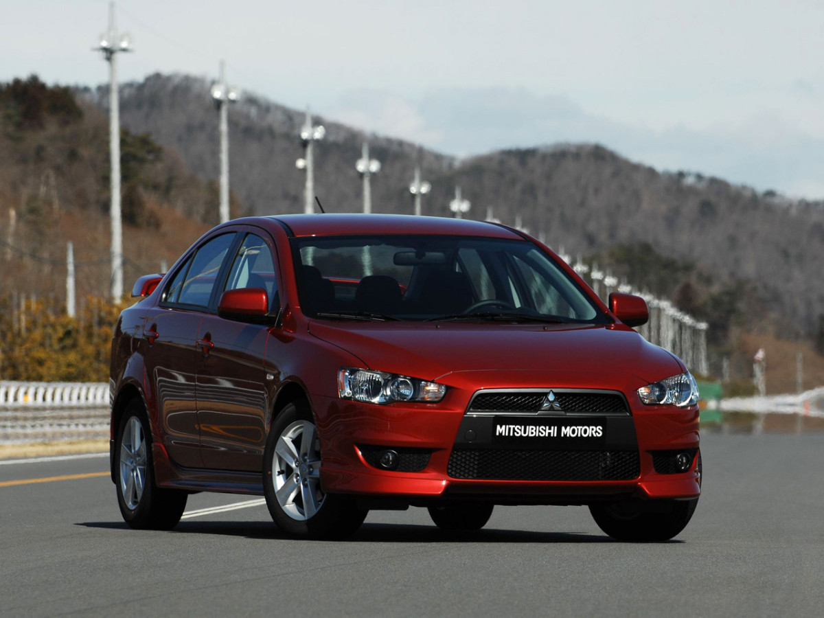 Mitsubishi Lancer X фото 46619