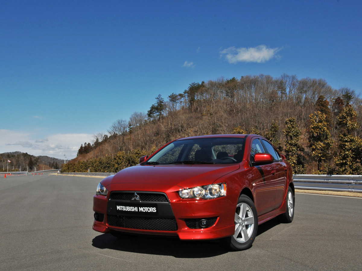 Mitsubishi Lancer X фото 46621