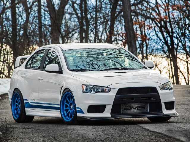 Mitsubishi Lancer фото