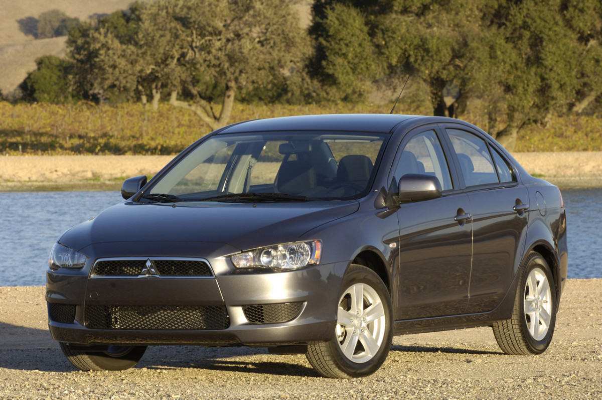 Mitsubishi Lancer фото 40773