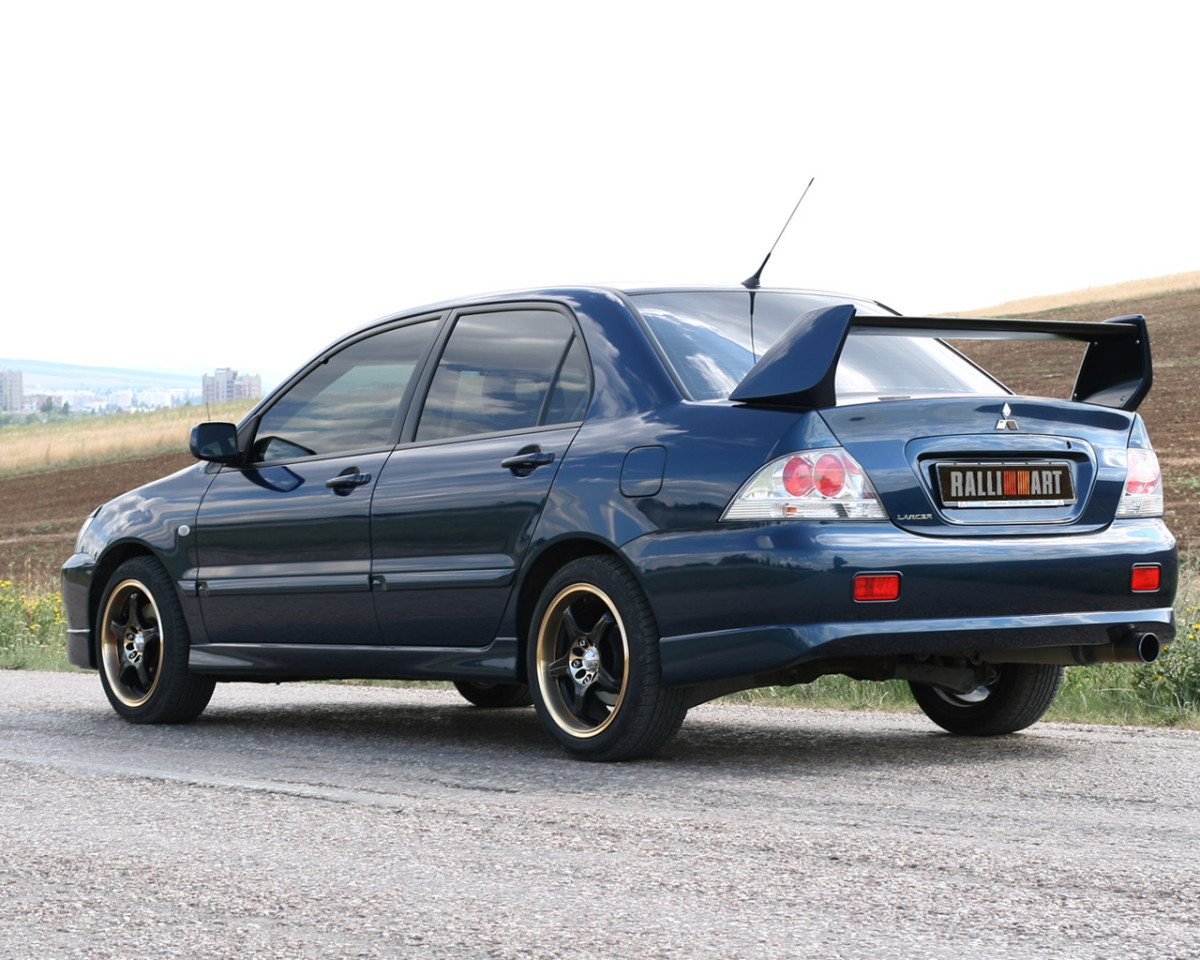 Mitsubishi Lancer фото 45695