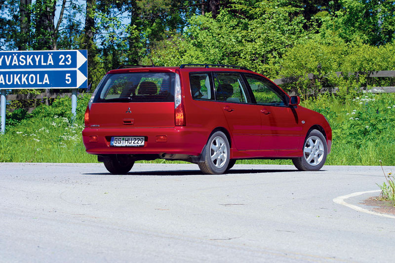 Mitsubishi Lancer фото 73