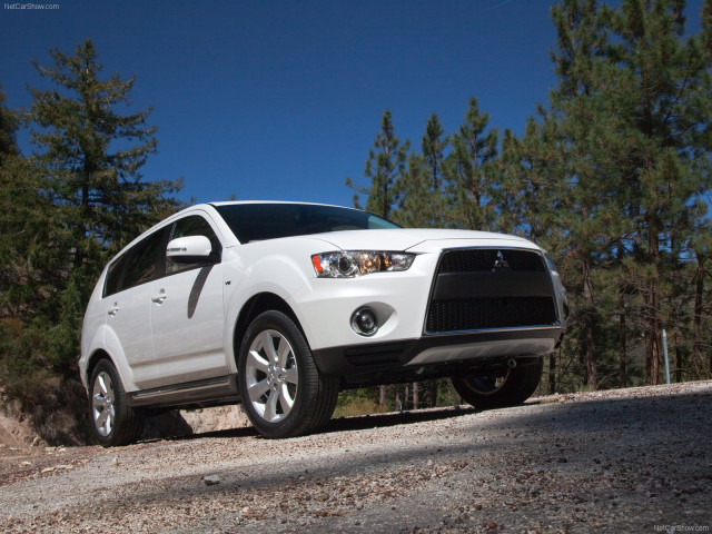 Mitsubishi Outlander GT фото