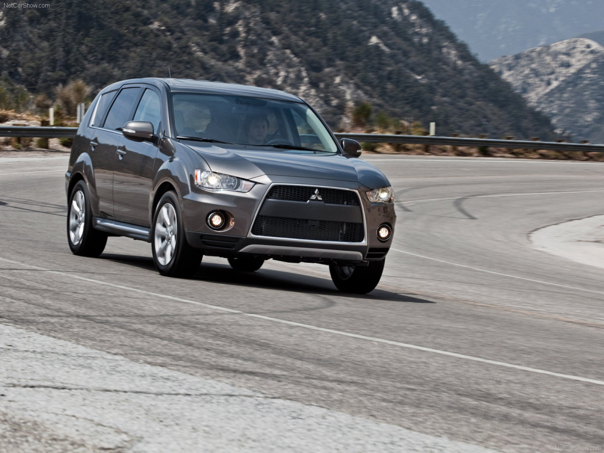 Mitsubishi Outlander GT фото 71514