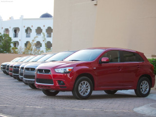 Mitsubishi Outlander Sport фото