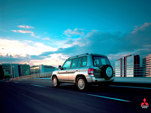 Mitsubishi Pajero Pinin фото