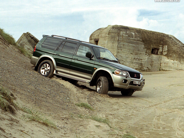 Mitsubishi Pajero Sport фото