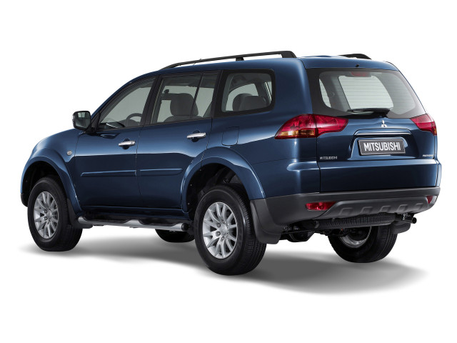 Mitsubishi Pajero Sport фото