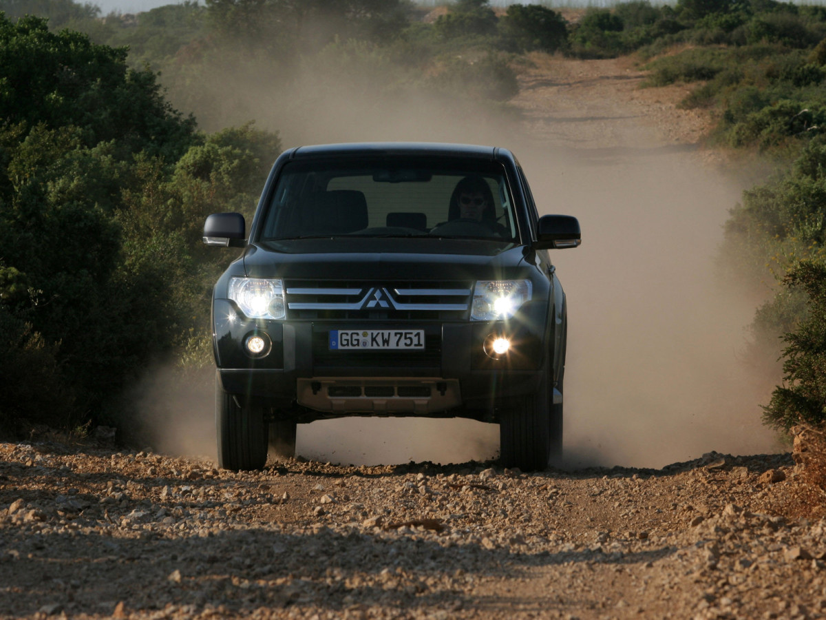 Mitsubishi Pajero фото 50684