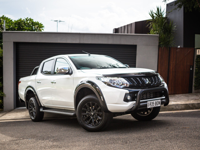 Mitsubishi Triton фото