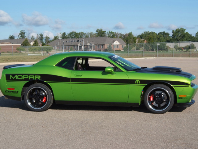 Mopar Dodge Challenger Targa фото