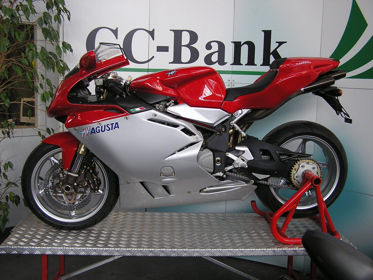 MV Agusta F4 1000 фото 37442