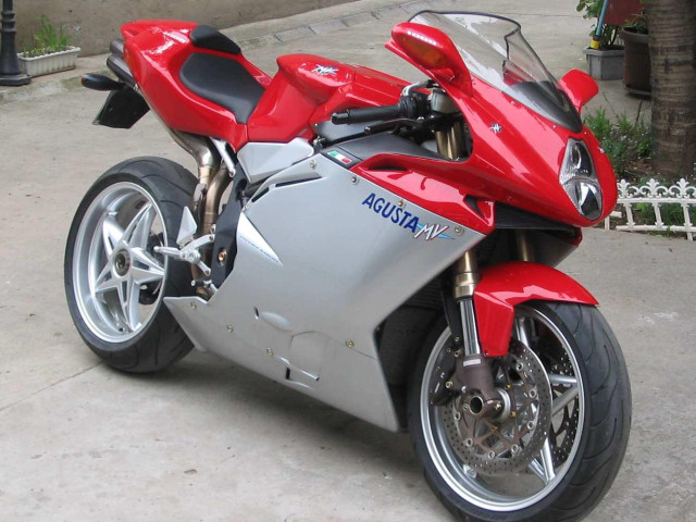 MV Agusta F4 1000 фото