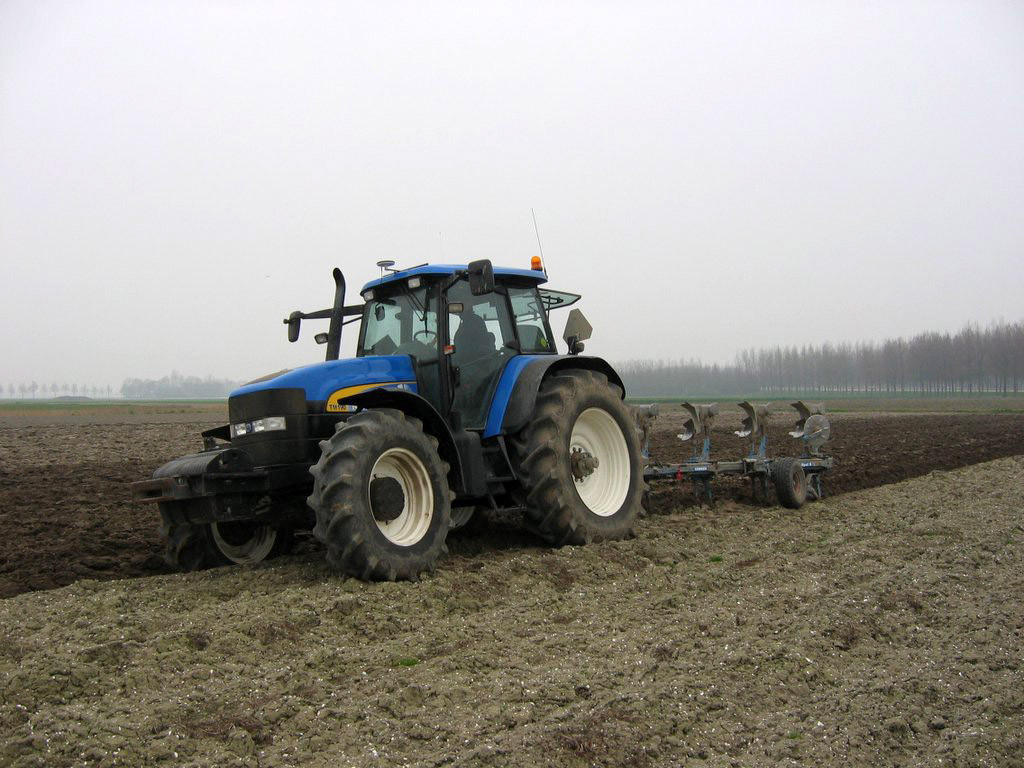 New Holland TM190 фото 49722