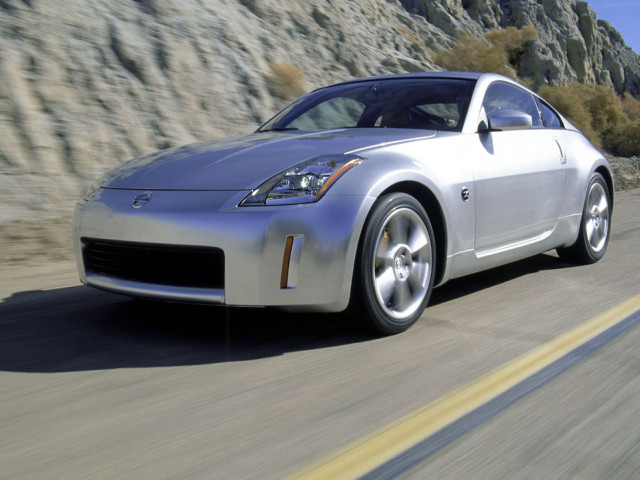 Nissan 350Z фото