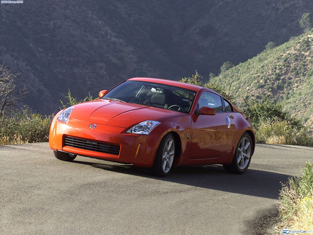 Nissan 350Z фото