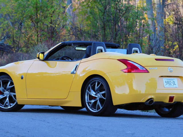 Nissan 370Z Nismo Roadster фото