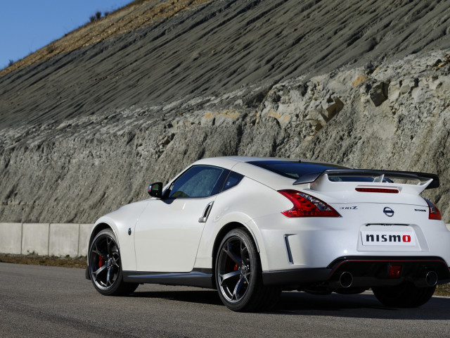 Nissan 370Z NISMO фото