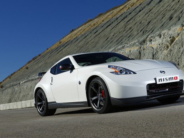 Nissan 370Z NISMO фото