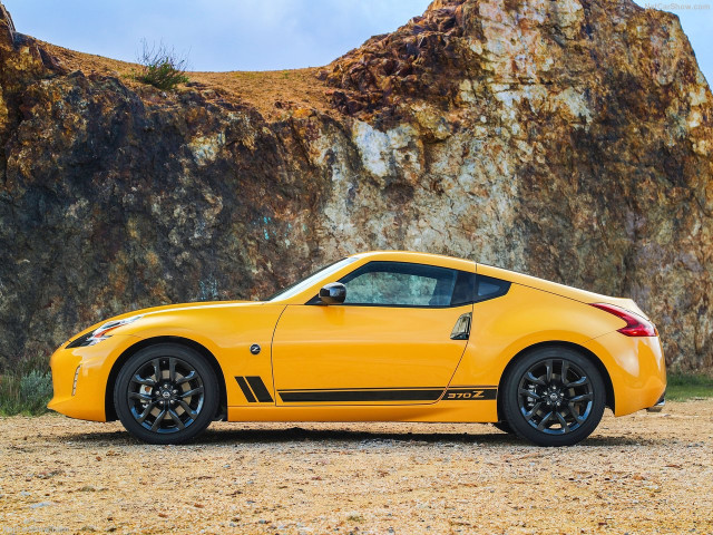 Nissan 370Z фото