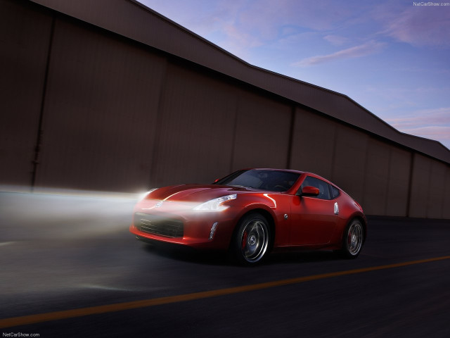 Nissan 370Z фото