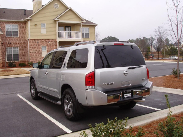 Nissan Armada фото