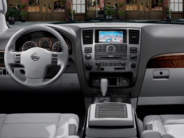 Nissan Armada фото