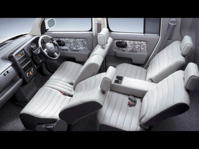 Nissan Cube фото