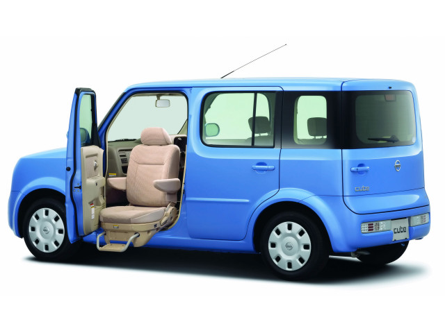 Nissan Cube фото