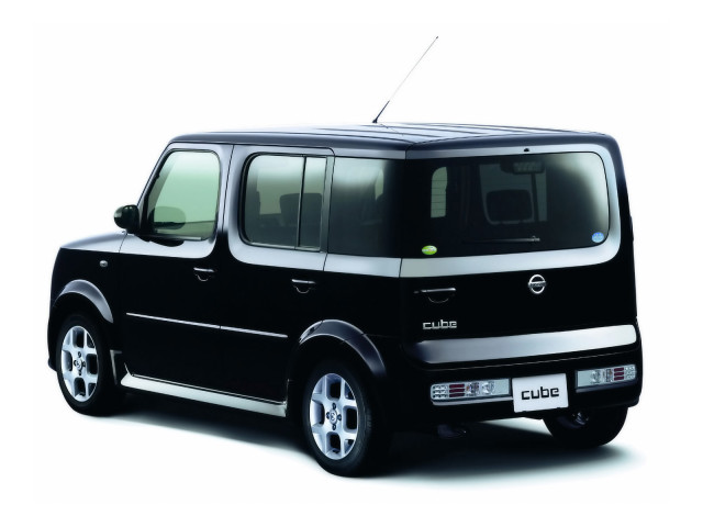 Nissan Cube фото