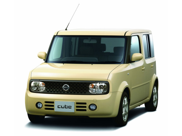 Nissan Cube фото