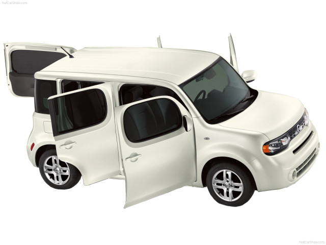 Nissan Cube фото