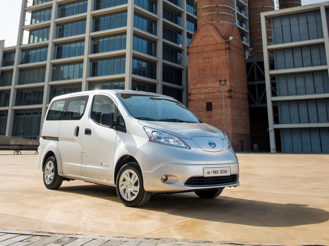 Nissan e-NV200 фото