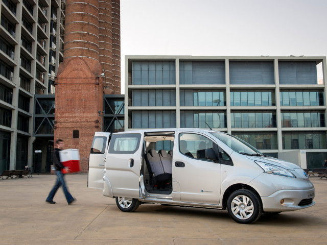 Nissan e-NV200 фото