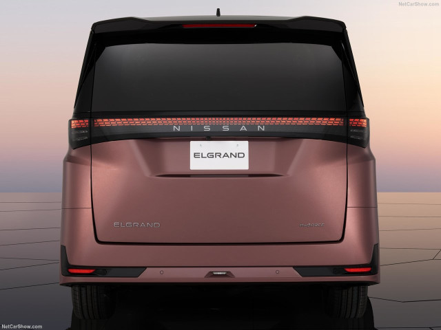 Nissan Elgrand фото