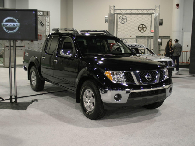 Nissan Frontier фото