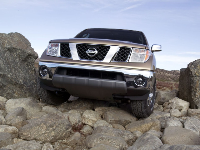 Nissan Frontier фото