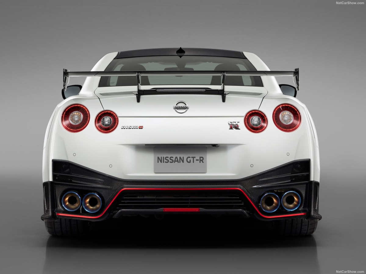 Nissan GT-R Nismo фото 201562