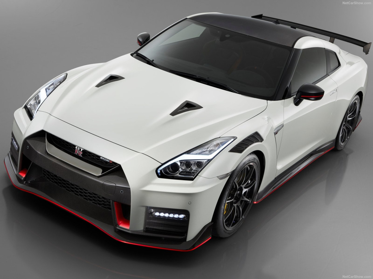 Nissan GT-R Nismo фото 201565