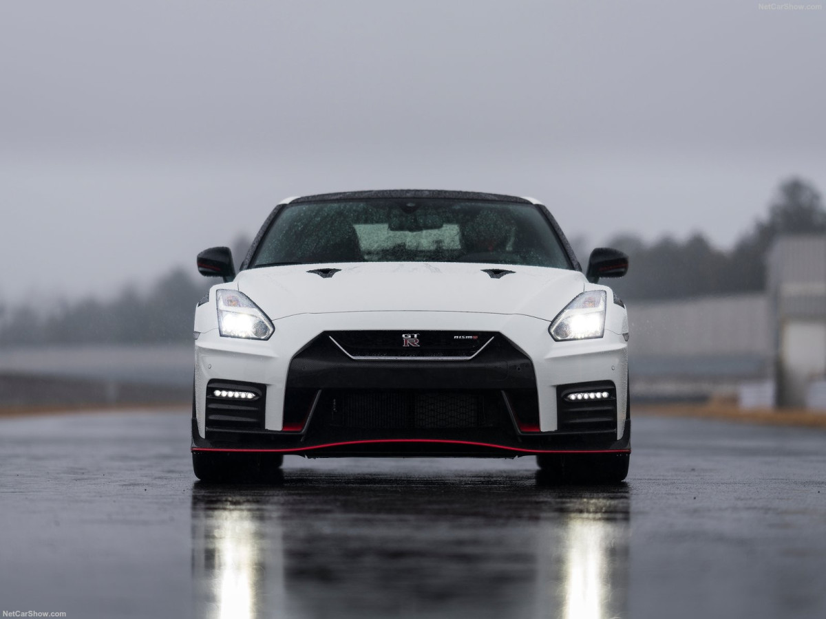 Nissan GT-R Nismo фото 201567