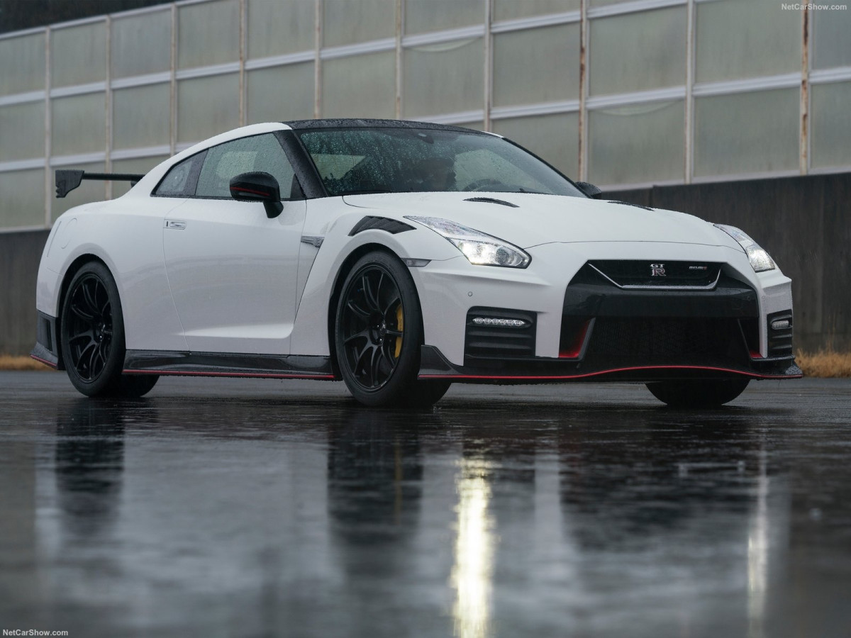 Nissan GT-R Nismo фото 201571