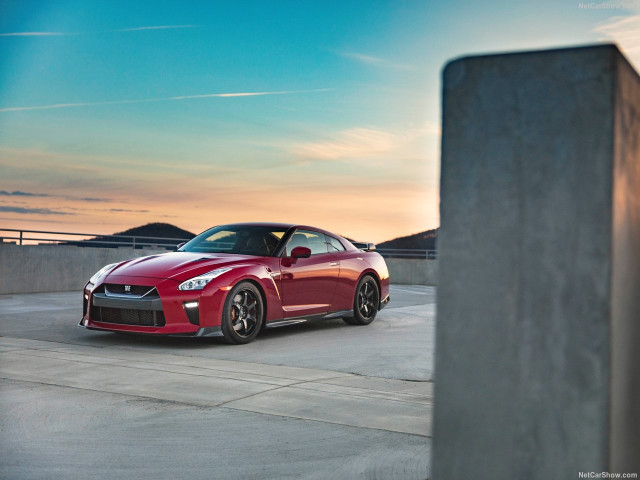 Nissan GT-R Track Pack фото