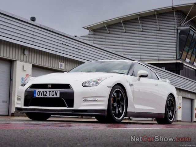 Nissan GT-R Track Pack фото