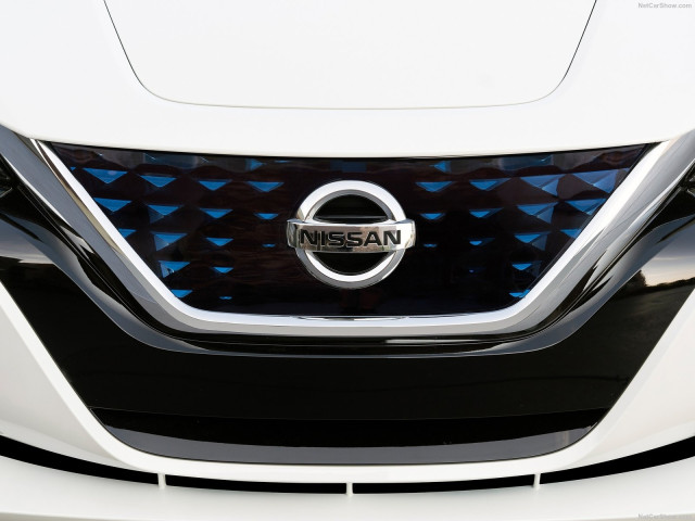Nissan Leaf фото