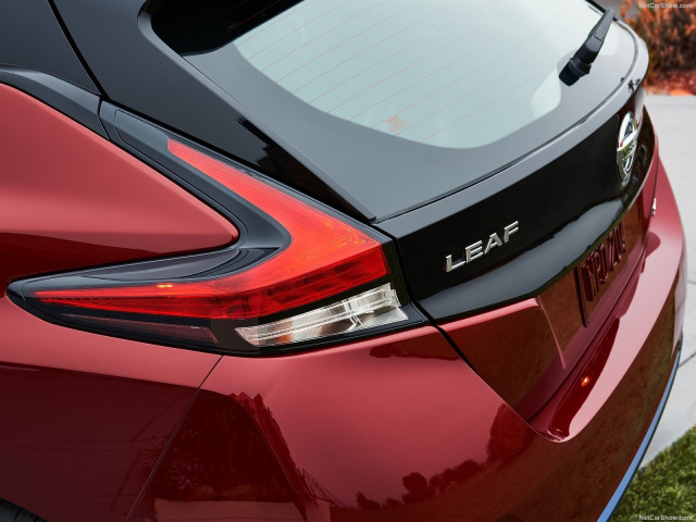 Nissan Leaf фото