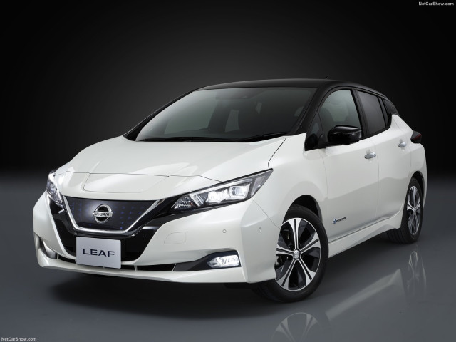 Nissan Leaf фото