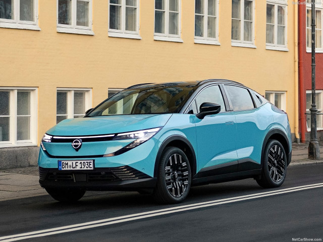 Nissan Leaf фото