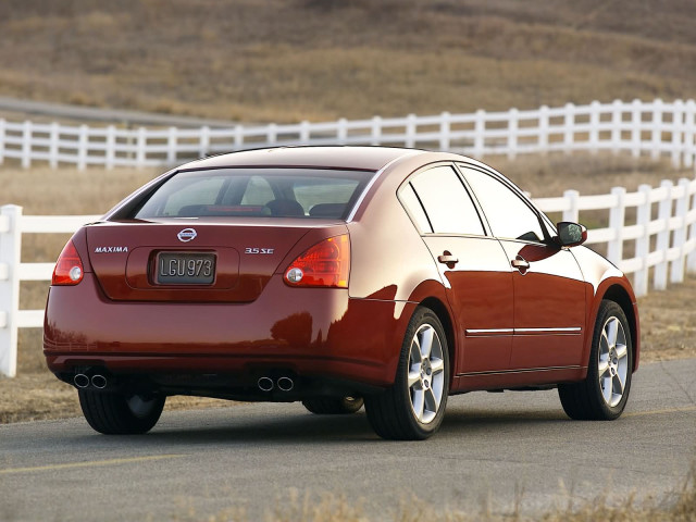 Nissan Maxima фото