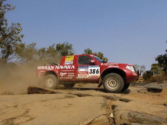 Nissan Navara Rally фото